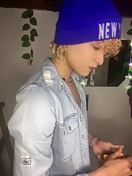 Snapshot of lucke_collins22 chatting on 12, 2, 2026 lucke collins22 online show from 12, 2, 2026