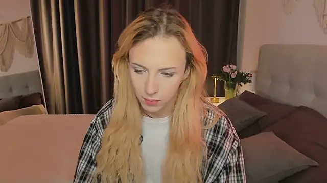 Tiffany  King online show from 15, 4, 2026