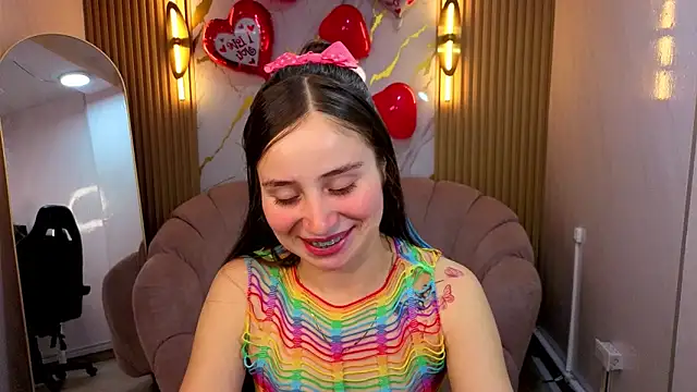 Snapshot of Ariana18_b chatting on 20, 2, 2026 Ariana18 b online show from 20, 2, 2026