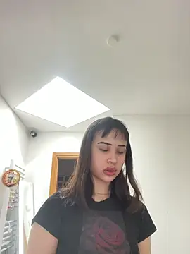 Just-Lilly online show from 18, 4, 2026