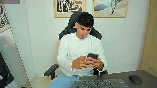 Snapshot of justin_payn14 chatting on 28, 5, 2026 justin payn14 online show from 28, 5, 2026