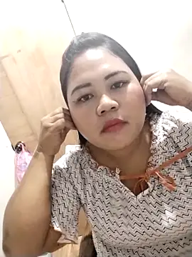 Snapshot of biggbooty15 chatting on 18, 2, 2026 biggbooty15 online show from 18, 2, 2026