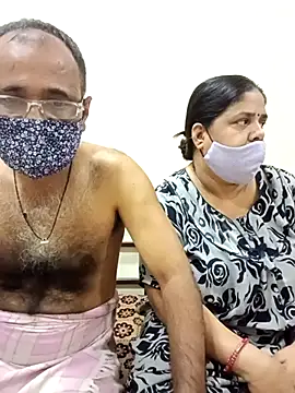 HoneyHush online show from 4, 4, 2026