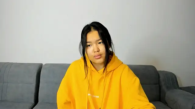 luna yum online show from 17, 2, 2026