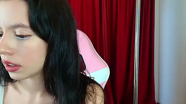 LunaAllure online show from 11, 2, 2026