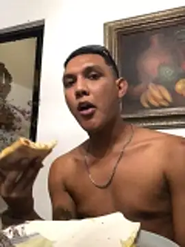 Snapshot of _Usher chatting on 28, 2, 2026 Usher online show from 28, 2, 2026