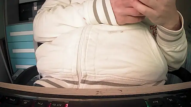 Snapshot of no-name15 chatting on 13, 2, 2026 no-name15 online show from 13, 2, 2026