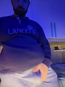 Snapshot of no-name15 chatting on 2, 3, 2026 no-name15 online show from 2, 3, 2026