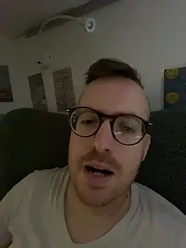 Snapshot of io1Elian chatting on 23, 6, 2026 io1Elian online show from 23, 6, 2026