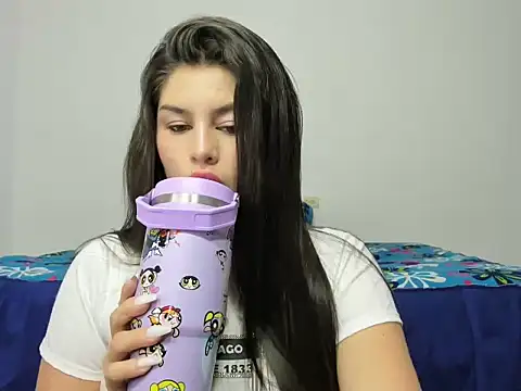 Snapshot of Karina27 chatting on 13, 2, 2026 Karina27 online show from 13, 2, 2026