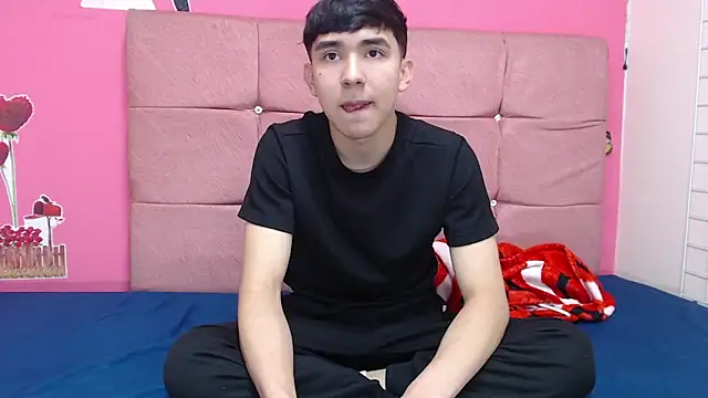 massimoferrera303av online show from 16, 2, 2026