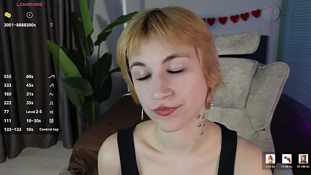 AutumnWhisper online show from 15, 4, 2026