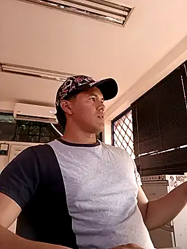 Snapshot of Andres28-2000 chatting on 19, 3, 2026 Andres28-2000 online show from 19, 3, 2026