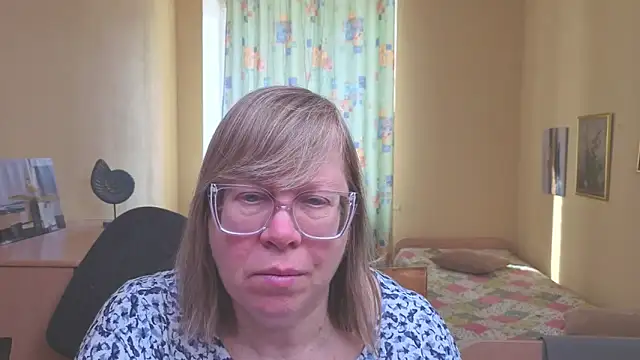 Emma Eclipsee online show from 19, 2, 2026