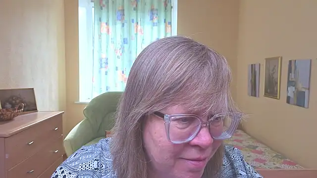 Snapshot of Emma_Eclipsee chatting on 18, 3, 2026 Emma Eclipsee online show from 18, 3, 2026