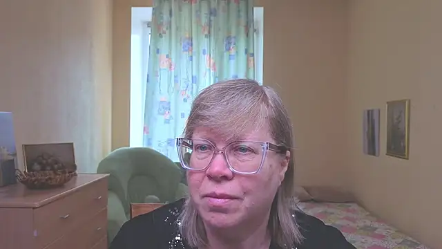Snapshot of Emma_Eclipsee chatting on 21, 3, 2026 Emma Eclipsee online show from 21, 3, 2026