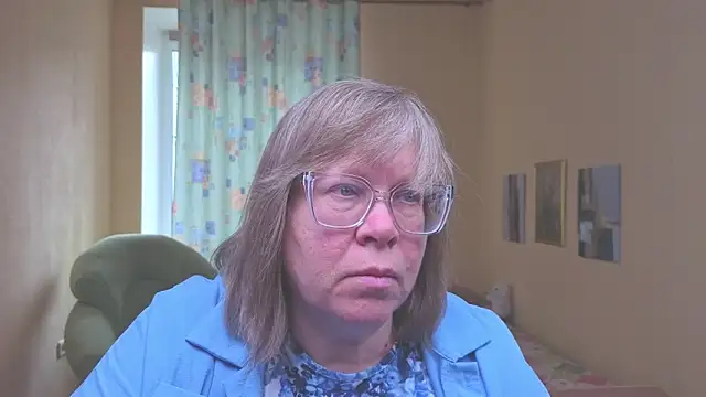 Snapshot of Emma_Eclipsee chatting on 1, 5, 2026 Emma Eclipsee online show from 1, 5, 2026