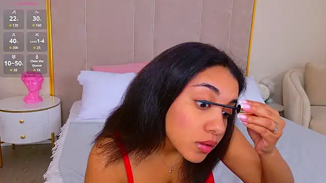 Snapshot of Luna_Cortier chatting on 23, 7, 2026 Luna Cortier online show from 23, 7, 2026