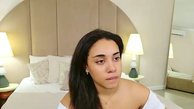 Snapshot of Luna_Cortier chatting on 25, 7, 2026 Luna Cortier online show from 25, 7, 2026