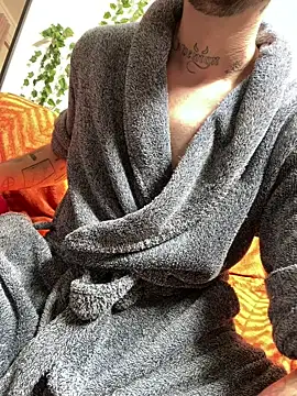 Piratee666 online show from 2, 4, 2026