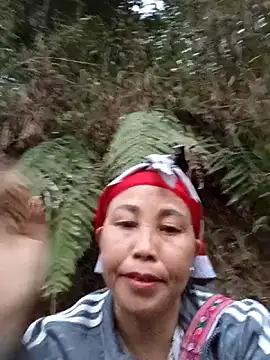 Snapshot of lena-cute chatting on 4, 2, 2026 lena-cute online show from 4, 2, 2026