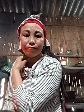 Snapshot of lena-cute chatting on 8, 2, 2026 lena-cute online show from 8, 2, 2026