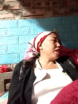 Snapshot of lena-cute chatting on 13, 2, 2026 lena-cute online show from 13, 2, 2026