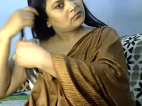 Snapshot of Miss-Prity chatting on 8, 5, 2026 Miss-Prity online show from 8, 5, 2026