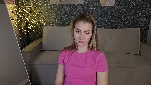 Snapshot of Rita_Flux chatting on 3, 2, 2026 Rita Flux online show from 3, 2, 2026