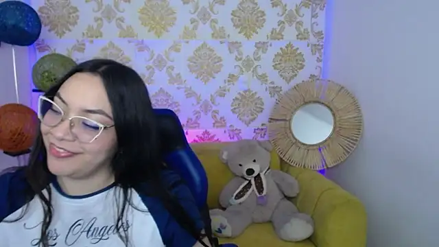 ALISS M  online show from 5, 2, 2026