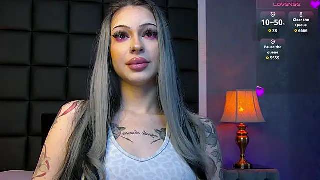 ValerieIce online show from 4, 4, 2026