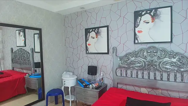 meganrousx online show from 12, 4, 2026