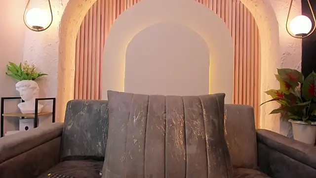 Snapshot of violet_scott_ chatting on 25, 2, 2026 violet scott online show from 25, 2, 2026