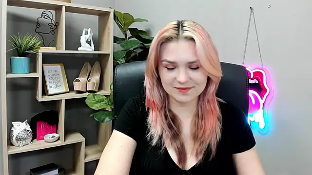 SweetLilyxo online show from 2, 7, 2026