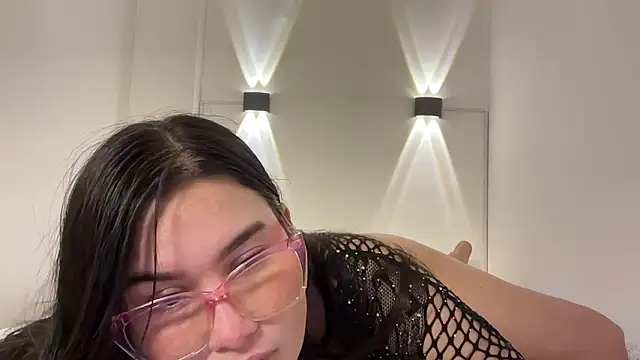 Snapshot of ImHannahWeaver chatting on 16, 2, 2026 ImHannahWeaver online show from 16, 2, 2026