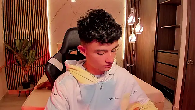 Snapshot of Patrick_Howland_ chatting on 8, 2, 2026 Patrick Howland online show from 8, 2, 2026