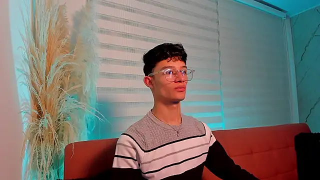 Snapshot of Patrick_Howland_ chatting on 1, 3, 2026 Patrick Howland online show from 1, 3, 2026