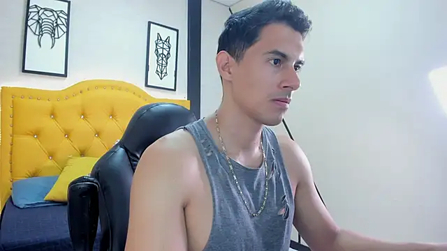 Snapshot of Mike_Conors chatting on 3, 3, 2026 Mike Conors online show from 3, 3, 2026