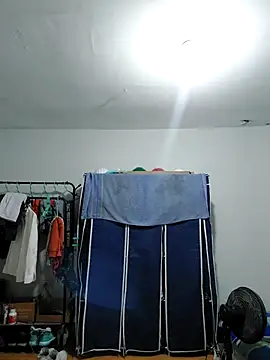 thom 1 online show from 18, 4, 2026