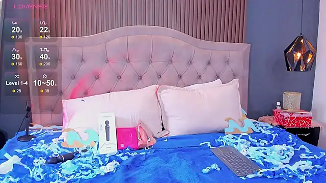 Snapshot of Noa_03 chatting on 13, 3, 2026 Noa 03 online show from 13, 3, 2026