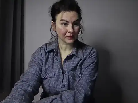 Snapshot of LexiMira254 chatting on 3, 2, 2026 LexiMira254 online show from 3, 2, 2026