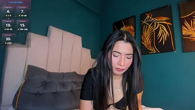 Adrienne   online show from 13, 3, 2026