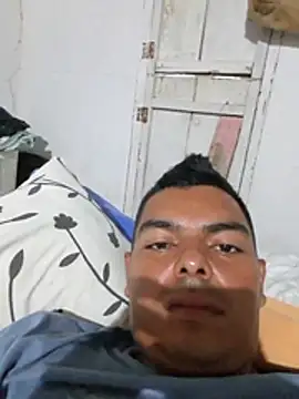 Snapshot of jhoncol231 chatting on 6, 2, 2026 jhoncol231 online show from 6, 2, 2026