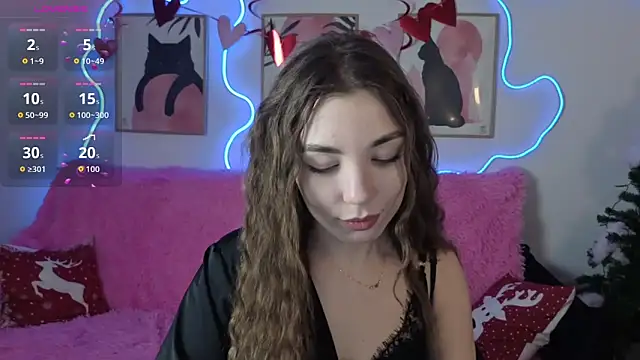 Adriennes online show from 12, 2, 2026