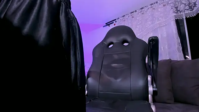 Dereck Boy  online show from 21, 4, 2026