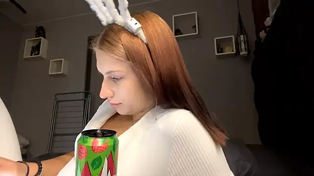 Snapshot of JeneeEady chatting on 6, 2, 2026 JeneeEady online show from 6, 2, 2026