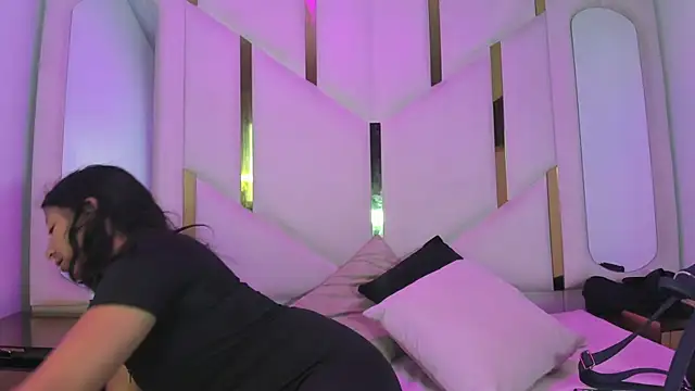 Snapshot of Vaneline2 chatting on 29, 4, 2026 Vaneline2 online show from 29, 4, 2026