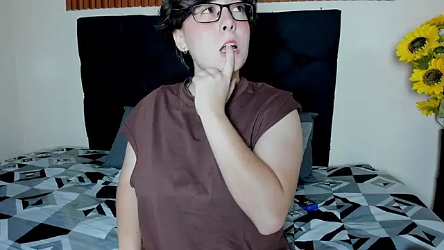  Daarcy  online show from 4, 3, 2026