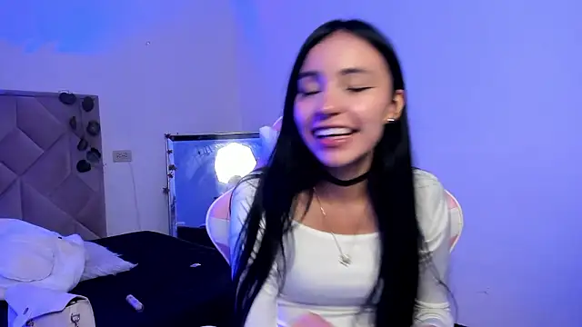 Chloe Miller 2 online show from 15, 3, 2026