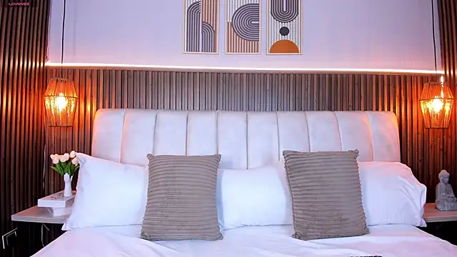 LisaLain online show from 1, 4, 2026